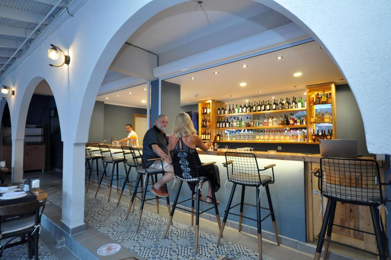 Lale Otel Turunç Zewnętrze zdjęcie