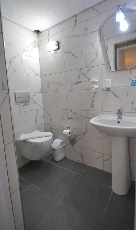 Lale Otel Turunç Zewnętrze zdjęcie